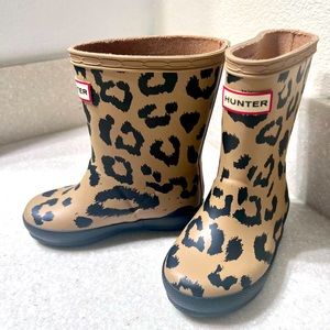 Hunter cheetah print boots. Great condition. Toddler size 7/8